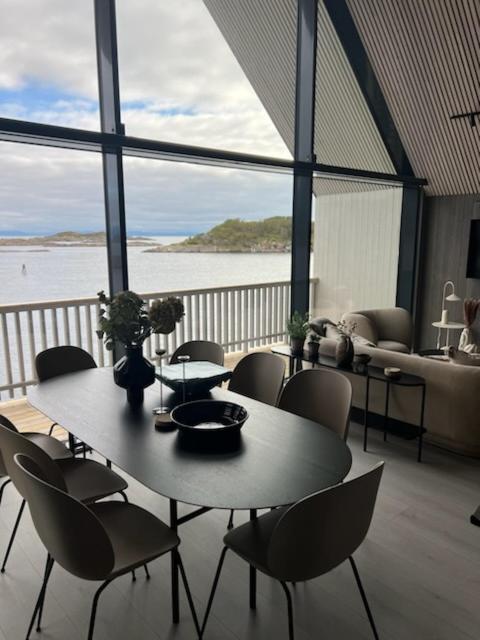 Lofoten Bryggeleiligheter 亨宁斯韦尔 客房 照片